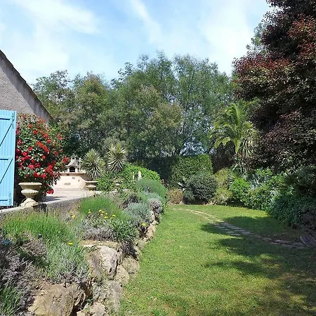 Villa Les Eucalyptus Вилла